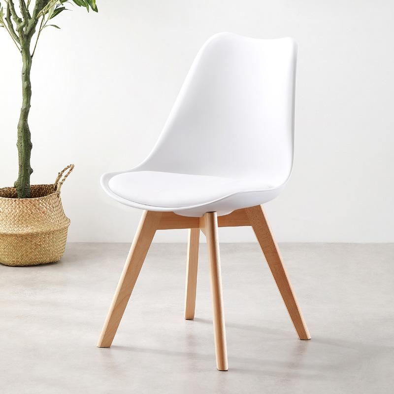 Light Green Plastic Chair with Solid Wood Legs Nordic Home Furniture Chair Leisure Seatings Dining Chair Sets for Wholesale