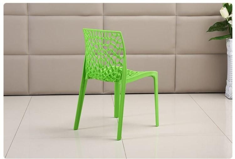 Italian Nordic Chair Restaurant Bistro Chair Dining Room Furniture PP Plastic Stacking Chair