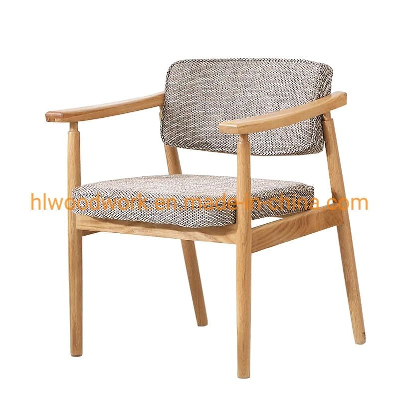 Wholesale Modern Design Hot Selling Dining Chair Rubber Wood Natural Color Fabric Cushion Brown Wooden Chair Furniture Coffee Shop Chair Dining Chair