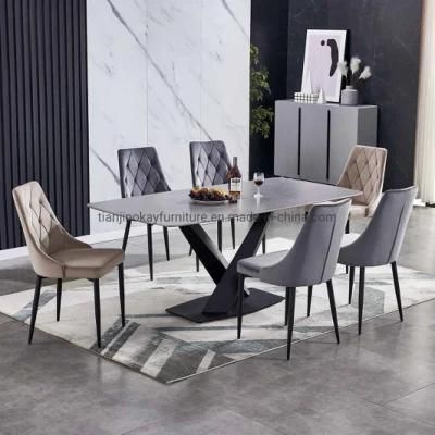 China Factory Wholesale New Design Modern Home Furniture Living Room European Metal Legs Dining Chair with Optional Colors Velvet Fabric