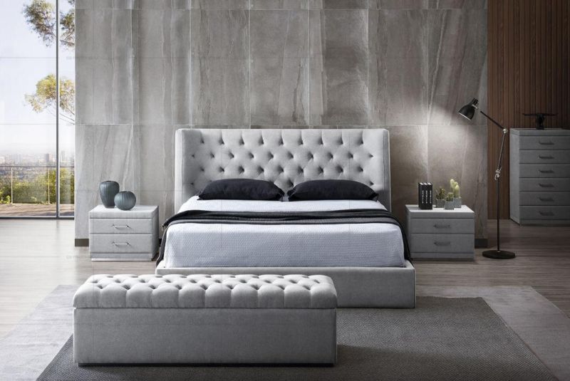 Customized Modern Italian Style Bedroom Furniture Set Fabric Bed Gc1726