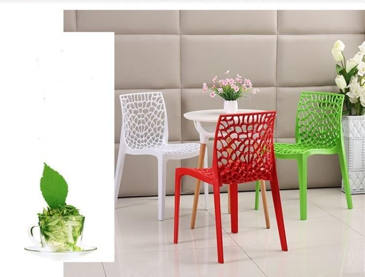 Italian Nordic Chair Restaurant Bistro Chair Dining Room Furniture PP Plastic Stacking Chair