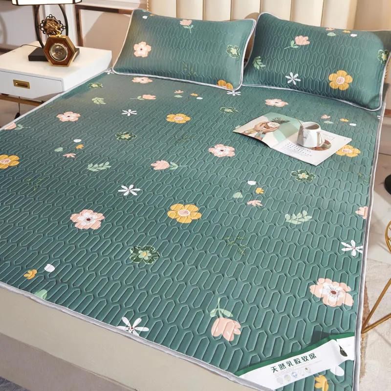 Printed New Products Summer Mattress Cover Bedding Set with Rubber Filling and Cool Feeling Fabric