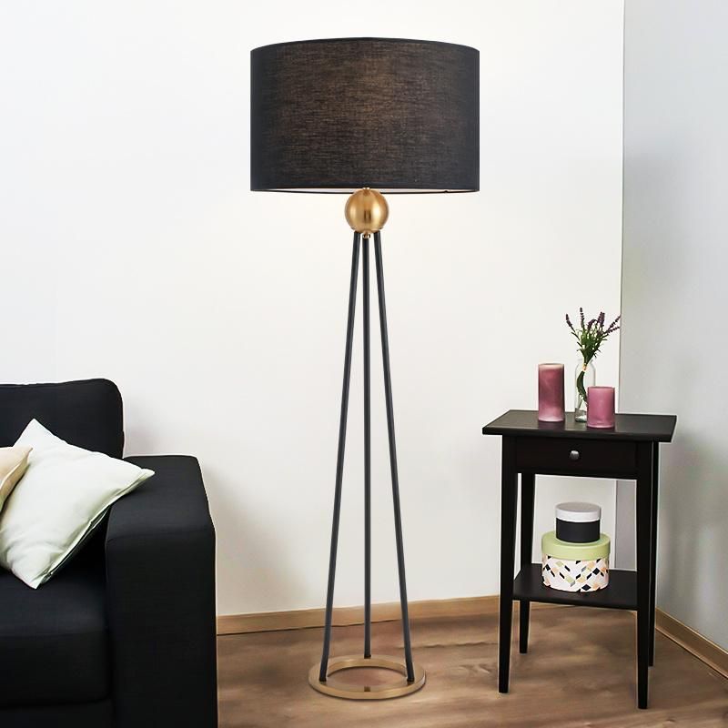 American Retro Floor Lamp for Living Room Black Fabric Shade Nordic Villa Hotel Floor Industrial Lamp (WH-MFL-147)