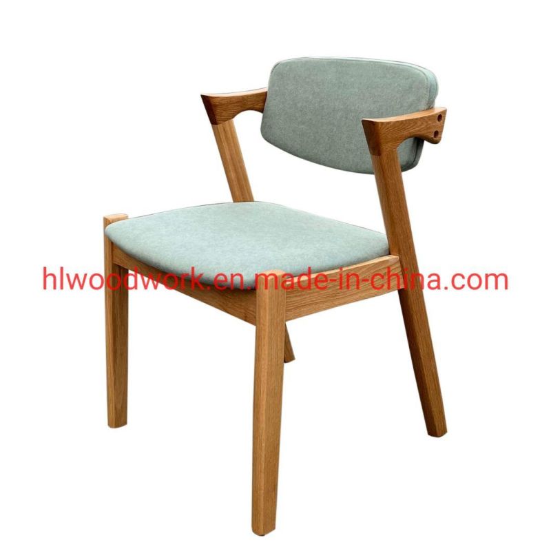 Resteraunt Furniture Oak Wood Z Chair Oak Wood Frame Natural Color Green Fabric Cushion and Back Dining Chair Coffee Shop Chair