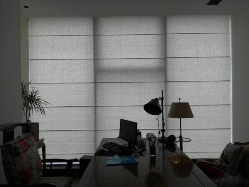 Motorized Electric Battery Operated Insulated Windproof and Waterproof Shade Fabric Outdoor Roller Blinds